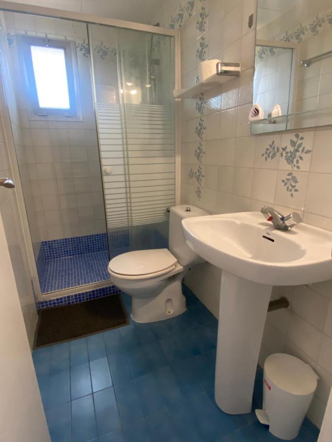 Apartamento 100M De La Playa Apartment Roses Ngoại thất bức ảnh